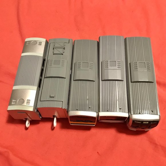 Plarail Commuter Trains - 3 Front Trains and 2 Passenger Trains - Picture 2 of 8